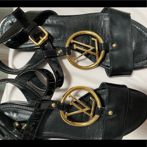Louis Vuitton sandals - Picture 2 of 5